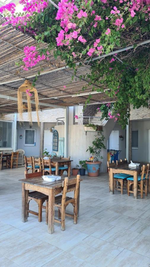 Begonvil Otel Çeşme Exterior foto